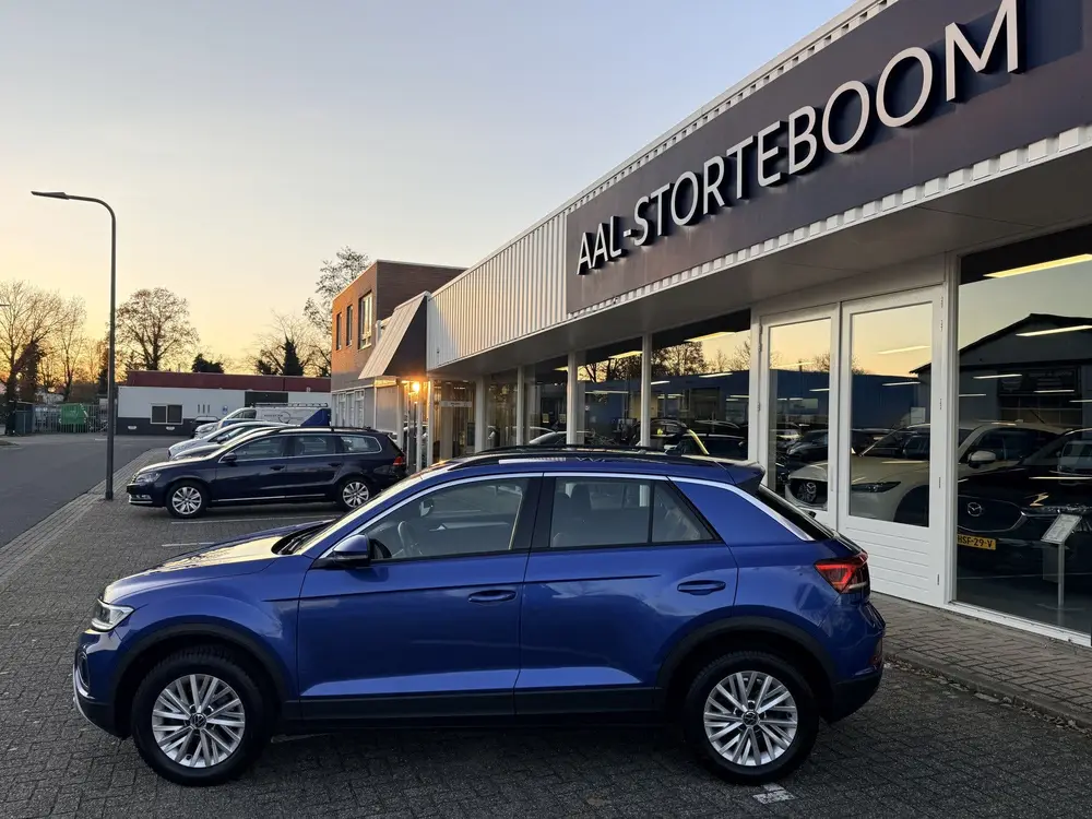 Volkswagen T-Roc 1.0 TSI Life | LED | Apple Carplay | Adapt. uit 2023, foto 13