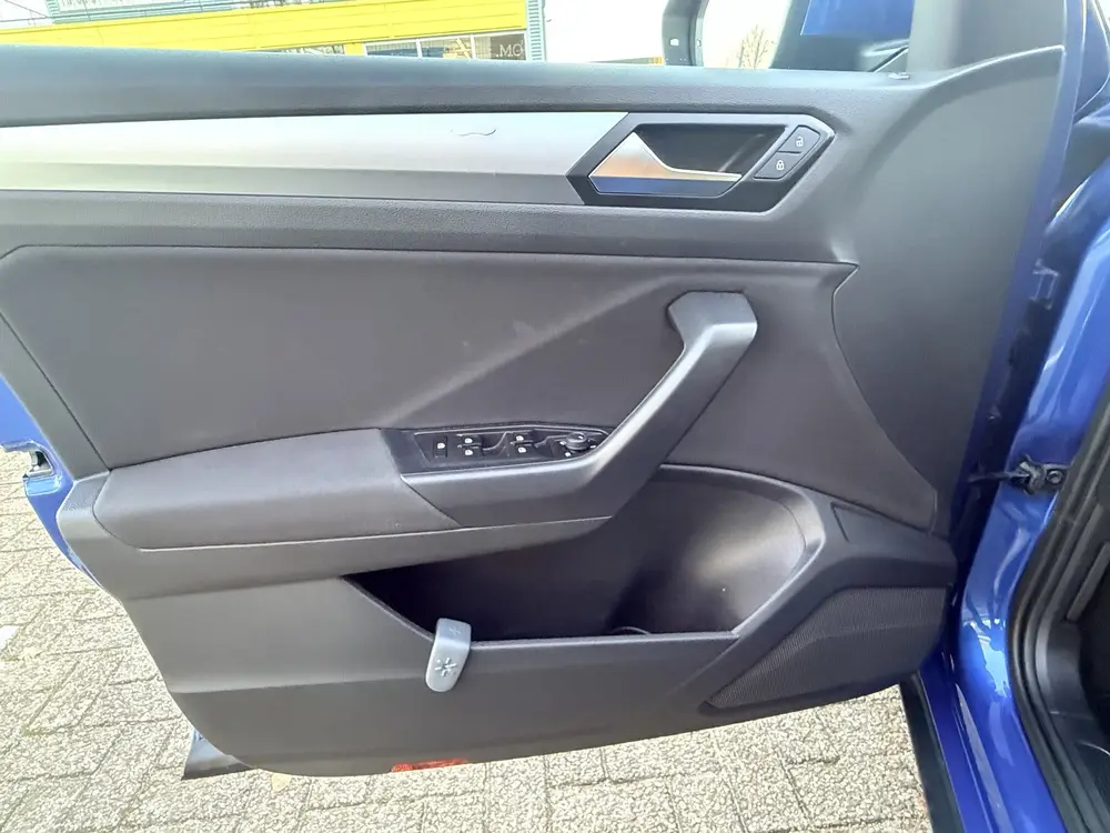 Volkswagen T-Roc 1.0 TSI Life | LED | Apple Carplay | Adapt. uit 2023, foto 19