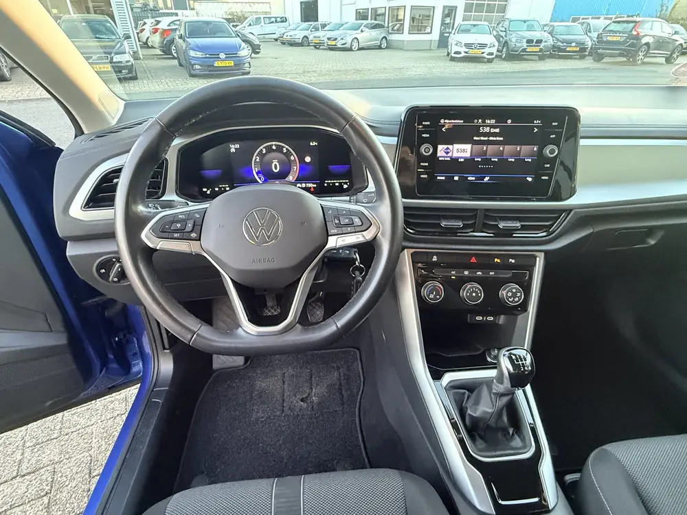 Volkswagen T-Roc 1.0 TSI Life | LED | Apple Carplay | Adapt. uit 2023, foto 5