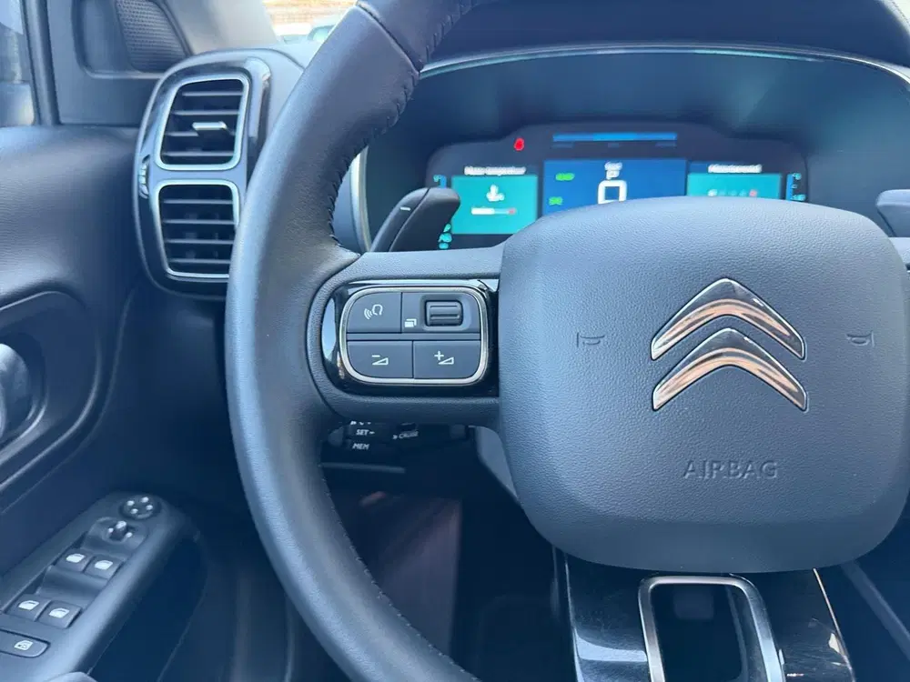 Citroën C5 Aircross Citroen C5 Aircross 1.6 Plug-in Hybrid 225 uit 2022, foto 14