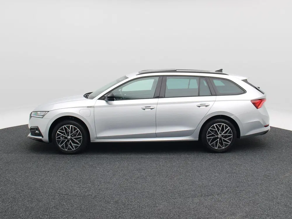 Skoda Octavia 1.4 TSI iV 204 Pk PHEV Sportline Busines uit 2024, foto 10