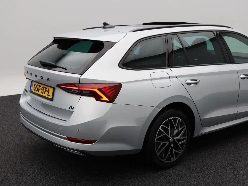 Skoda Octavia 1.4 TSI iV 204 Pk PHEV Sportline Busines uit 2024, foto 16