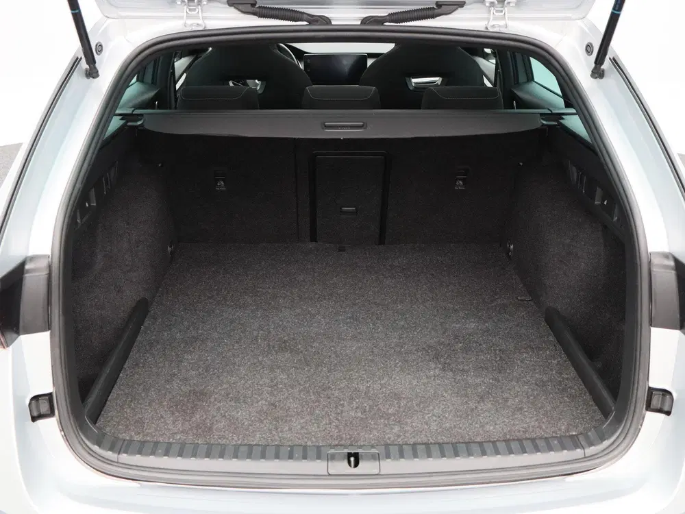 Skoda Octavia 1.4 TSI iV 204 Pk PHEV Sportline Busines uit 2024, foto 17