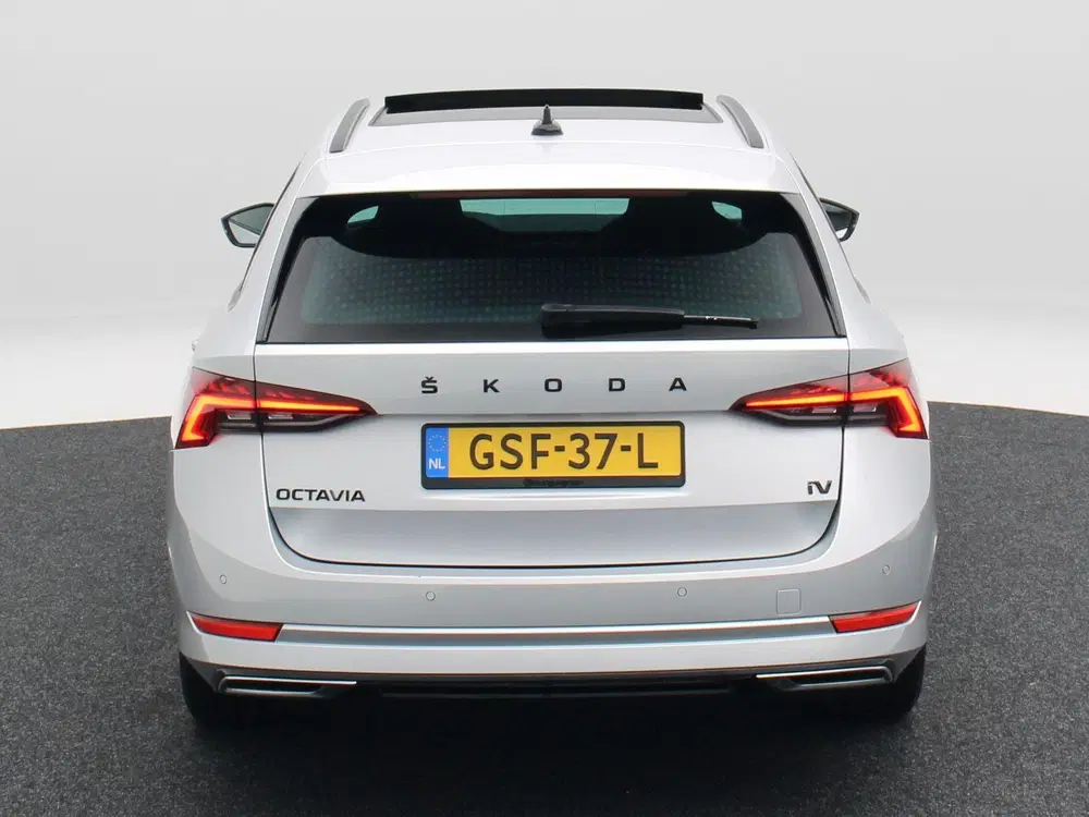 Skoda Octavia 1.4 TSI iV 204 Pk PHEV Sportline Busines uit 2024, foto 6
