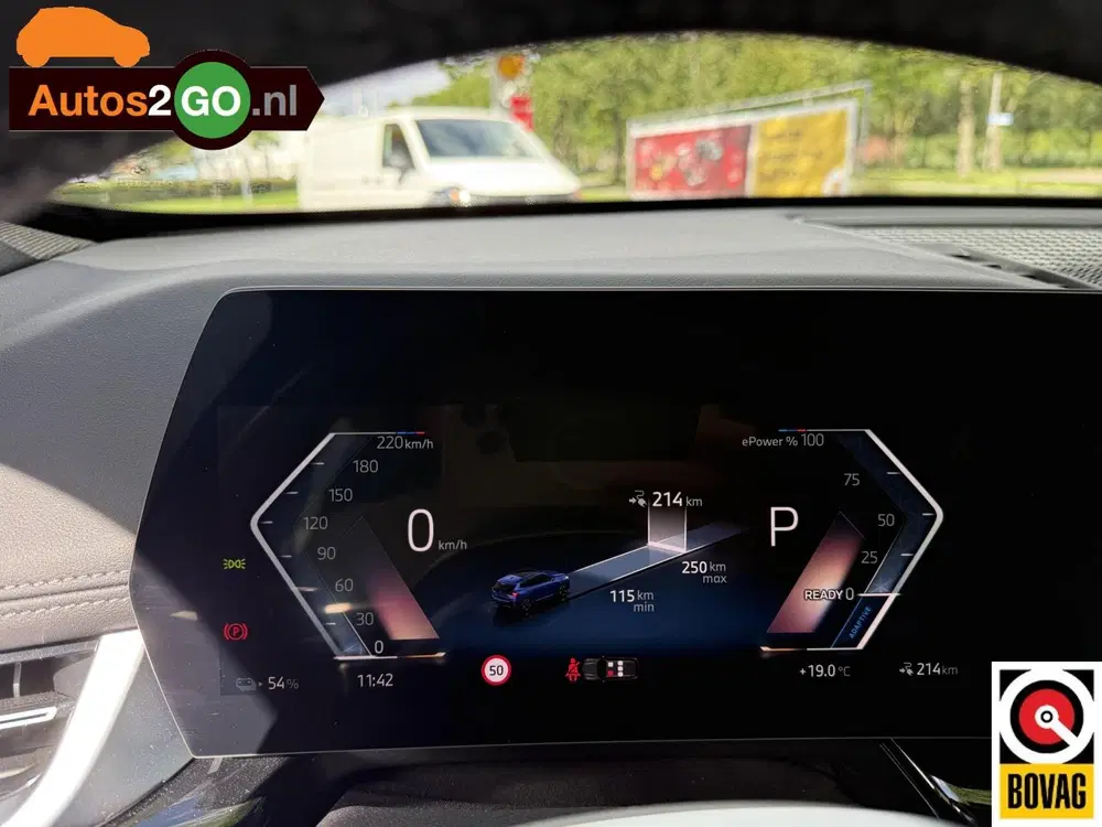 BMW iX1 eDrive20 67 kWh uit 2025, foto 10