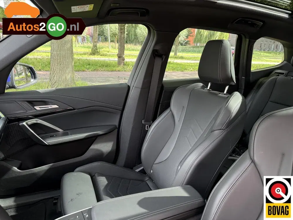 BMW iX1 eDrive20 67 kWh uit 2025, foto 16