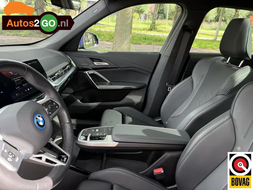 BMW iX1 eDrive20 67 kWh uit 2025, foto 17