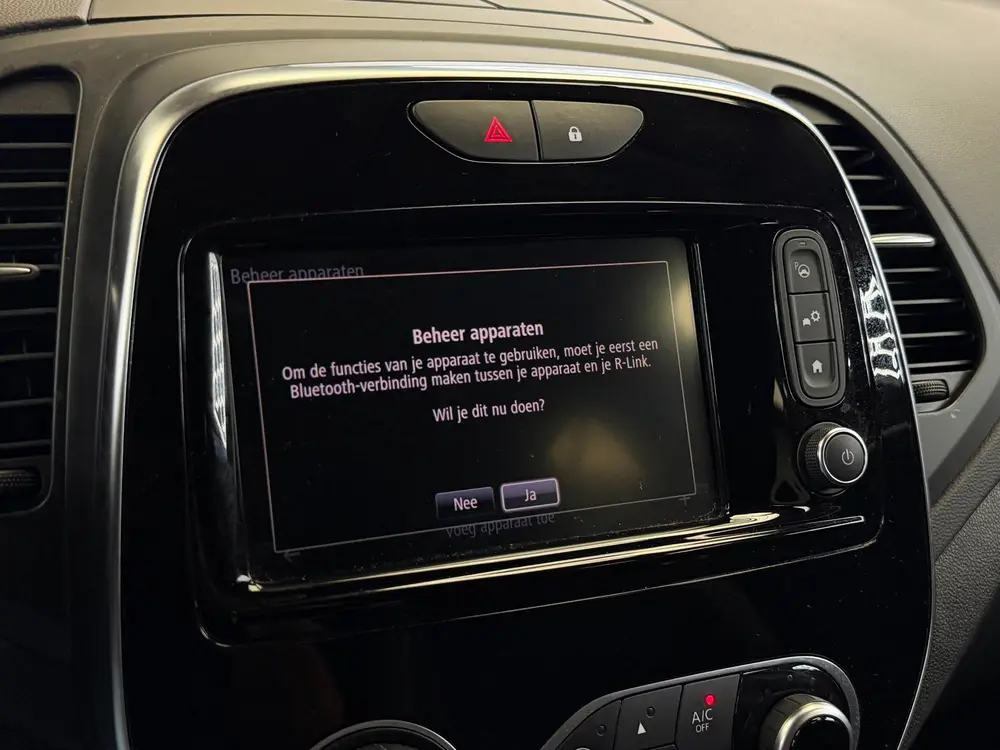 Renault Captur 1.3 TCe Intens Camera Trekhaak uit 2019, foto 10