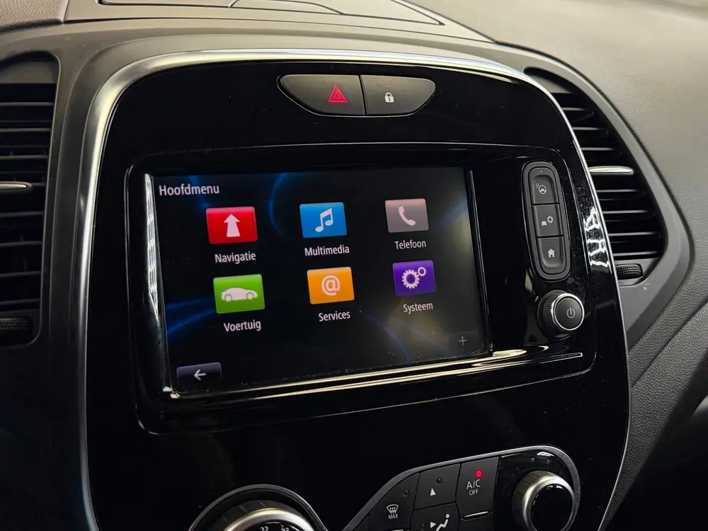 Renault Captur 1.3 TCe Intens Camera Trekhaak uit 2019, foto 11