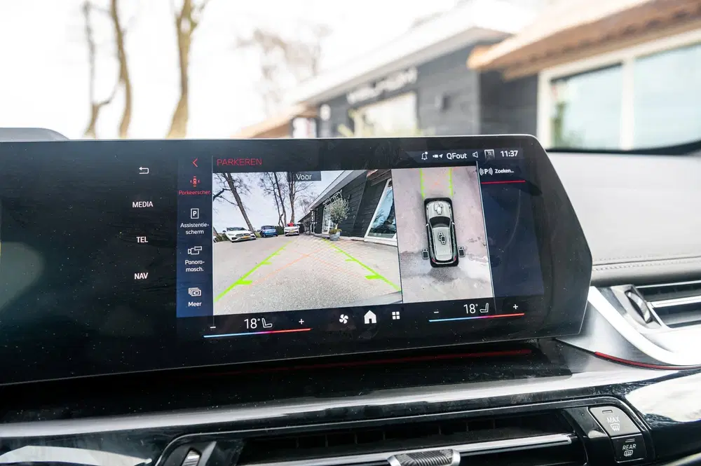 BMW iX1 EDrive 20 M Sport Live Cockpit I Mineralwe uit 2025, foto 7