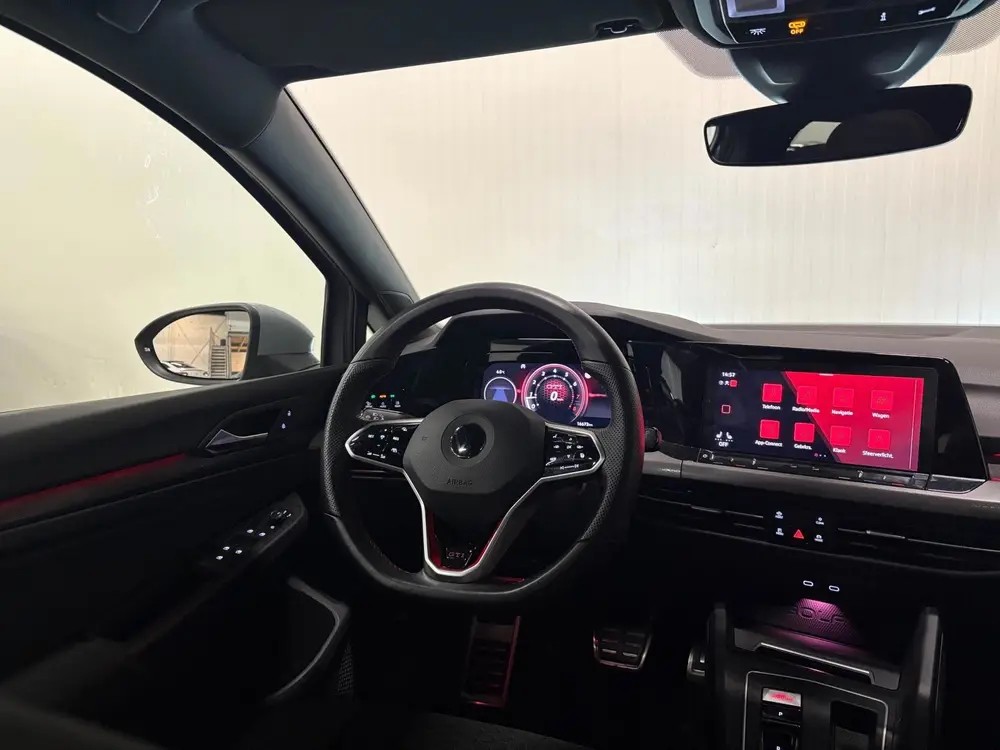 Volkswagen Golf 2.0 TSI GTI CLUBSPORT | PANO | IQ LIGHTS | A uit 2023, foto 4