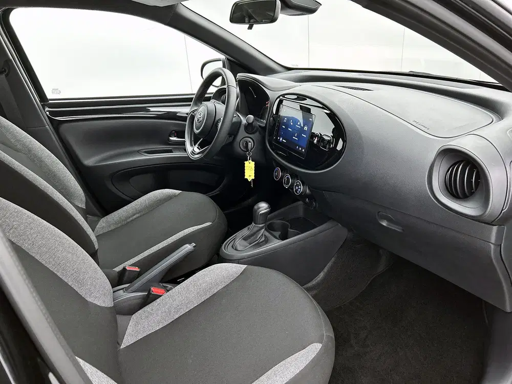 Toyota Aygo X 1.0 VVT-i Play Automaat uit 2024, foto 6