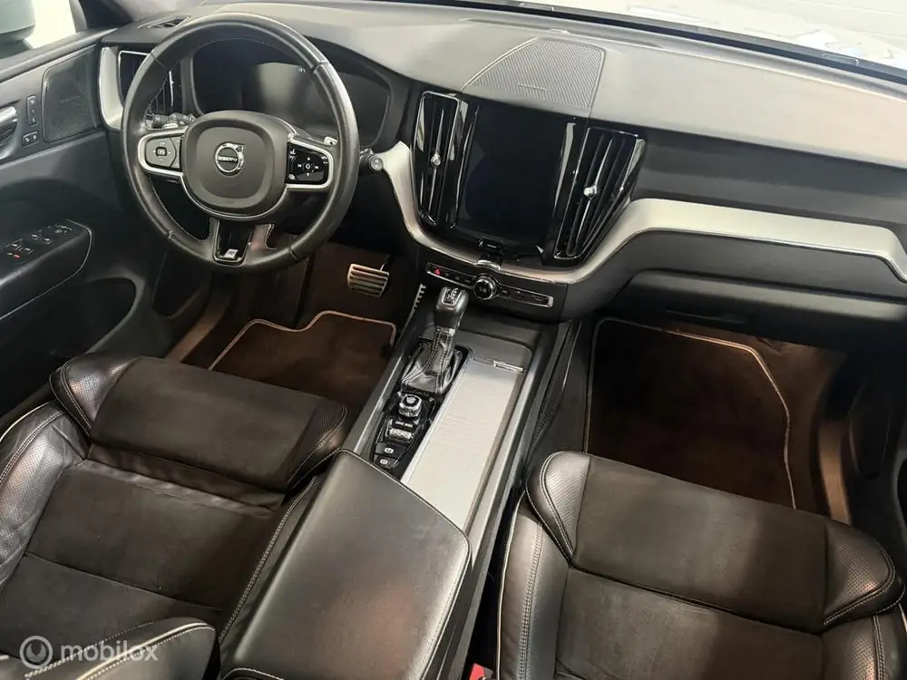 Volvo XC60 2.0 T5 R-Design NL-AUTO / DEALER HISTORIE uit 2019, foto 3