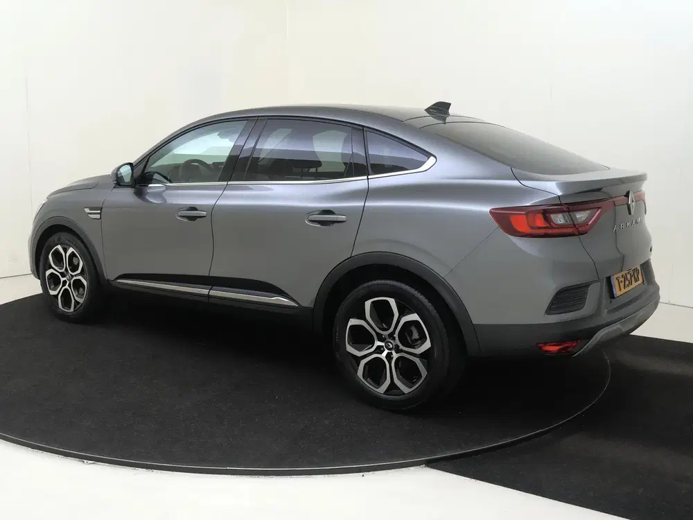 Renault Arkana 1.6 E-Tech hybrid 145 techno Metallic lak uit 2023, foto 3