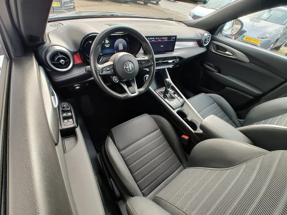 Alfa Romeo Tonale 1.5T HYBRID Ti AUTOMAAT Matrix LED | Keyle uit 2023, foto 14