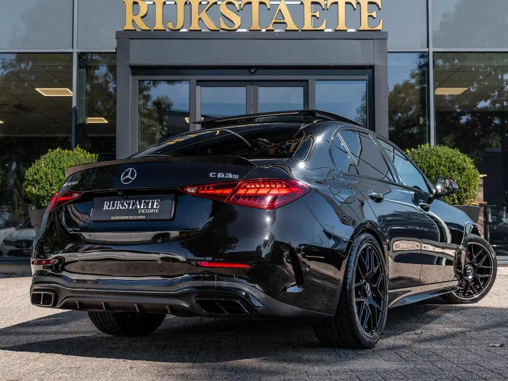 Mercedes-Benz C-Klasse C200 AMG uit 2021, foto 7