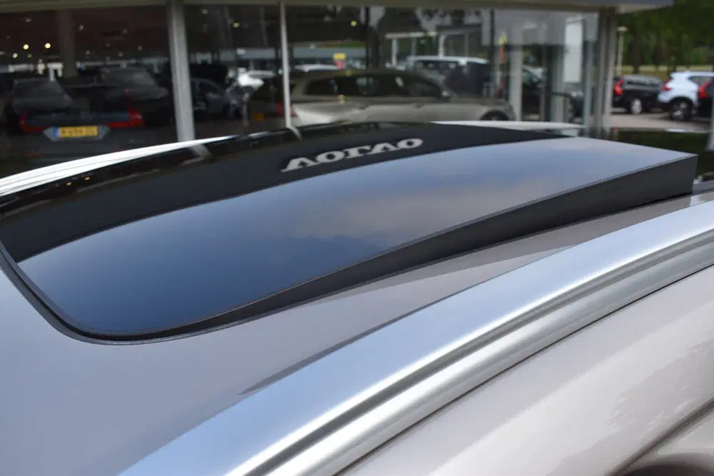 Volvo XC60 T6 AWD 350PK Automaat Plug-in Hybrid Plus uit 2025, foto 12