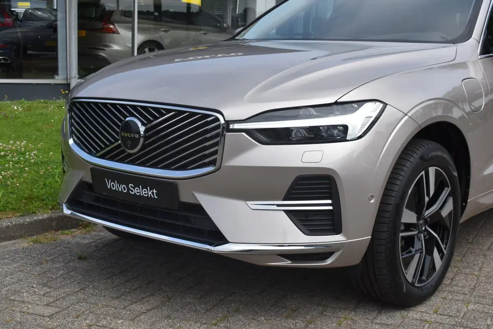 Volvo XC60 T6 AWD 350PK Automaat Plug-in Hybrid Plus uit 2025, foto 4