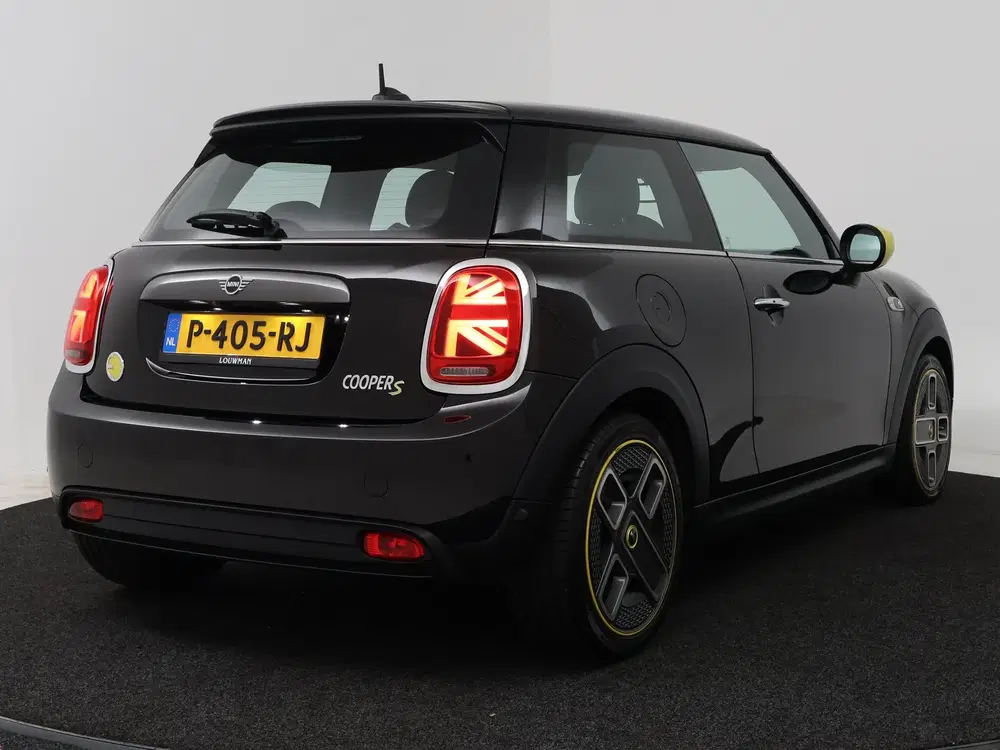 Mini Electric Essential 33 kWh (bj 2020 uit 2020, foto 2