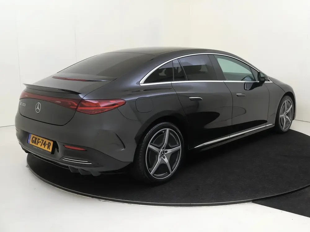Mercedes-Benz EQE 300 Sport Edition 89 kWh uit 2024, foto 4