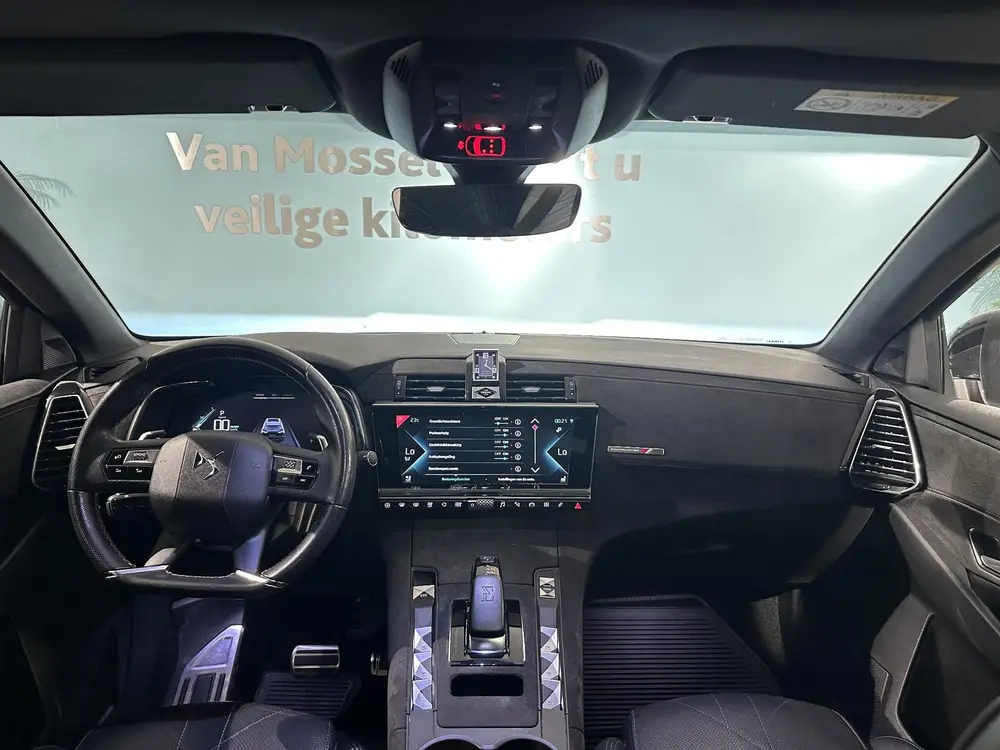 DS Automobiles DS 7 Crossback DS 7 Crossback E-Tense 4x4 Performance Lin uit 2020, foto 10