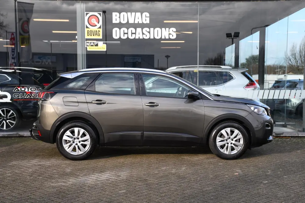 Peugeot 3008 1.2 Executive NAVIGATIE/ TREKHAAK/ CRUISE CONTR uit 2019, foto 6