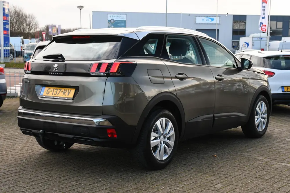 Peugeot 3008 1.2 Executive NAVIGATIE/ TREKHAAK/ CRUISE CONTR uit 2019, foto 7