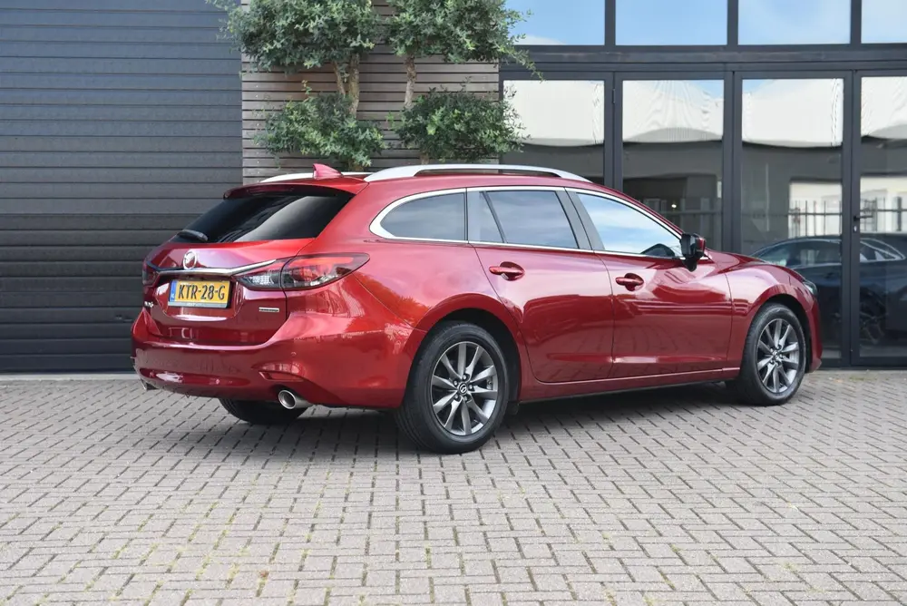Mazda 6 2.0 SkyActiv-G 165 Trekhaak Navi Clima Cr uit 2020, foto 2