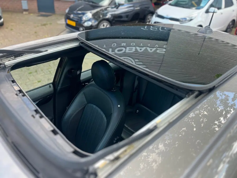 Mini 5-Deurs 1.5 Cooper Chili Automaat +NLAUTO+PANORAMADAK+L uit 2019, foto 4
