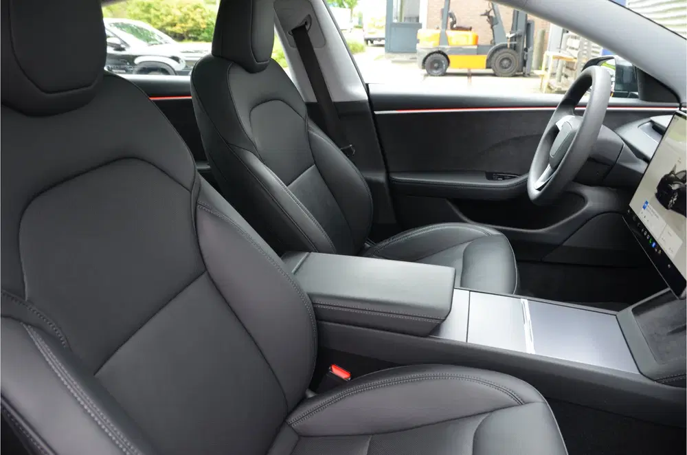 Tesla Model 3 Premium Long Range AWD 78 kWh Highland Aut uit 2023, foto 3