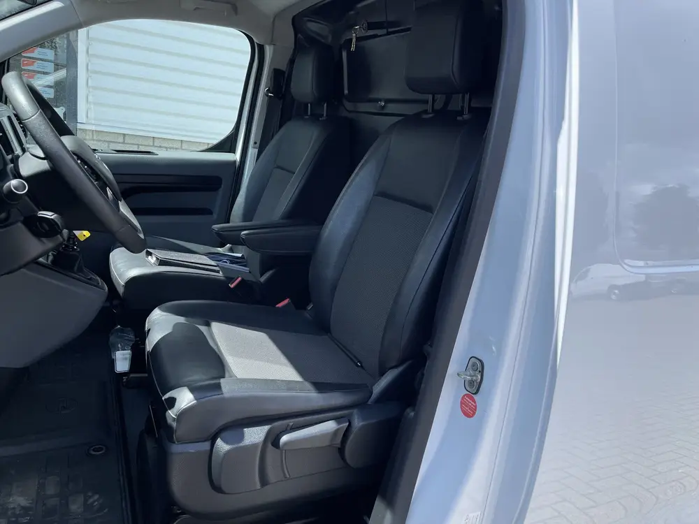 Opel Vivaro 2.0 CDTI 122pk L2H1 Edition uit 2019, foto 19