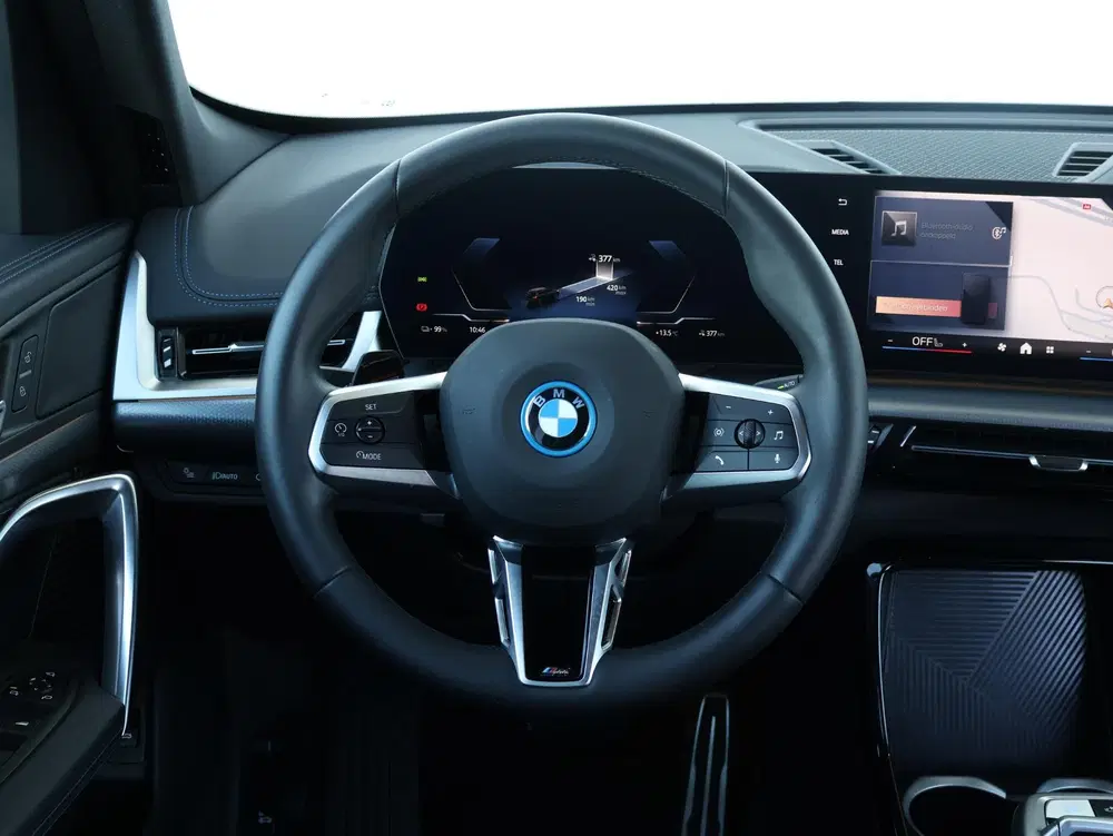 BMW iX1 xDrive30 67 kWh uit 2025, foto 12