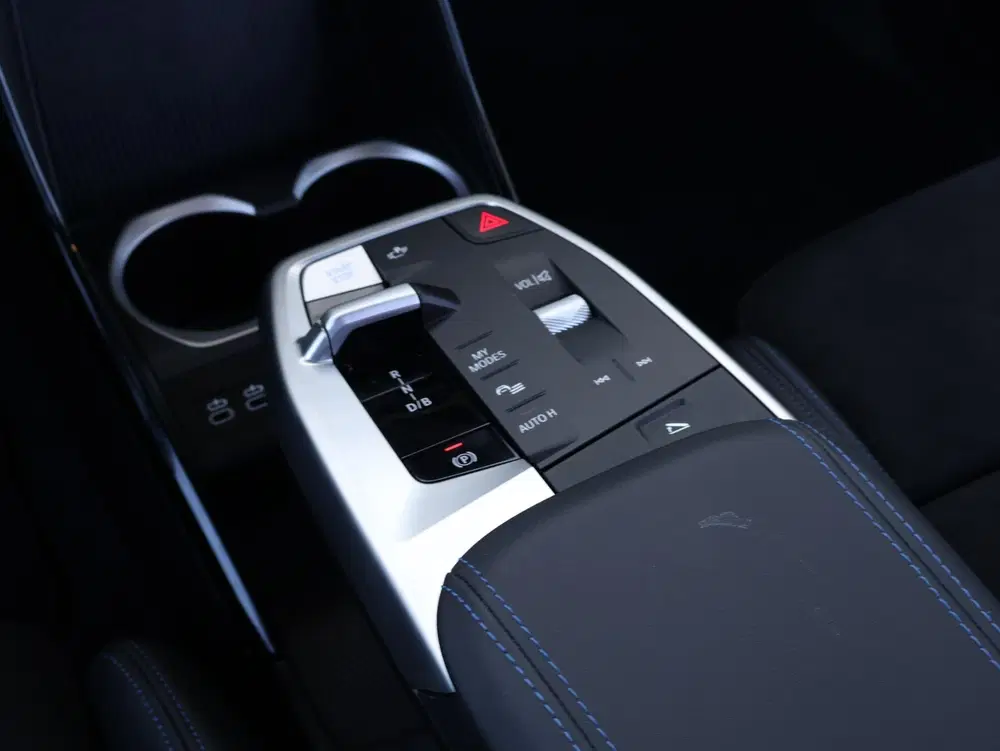 BMW iX1 xDrive30 67 kWh uit 2025, foto 13