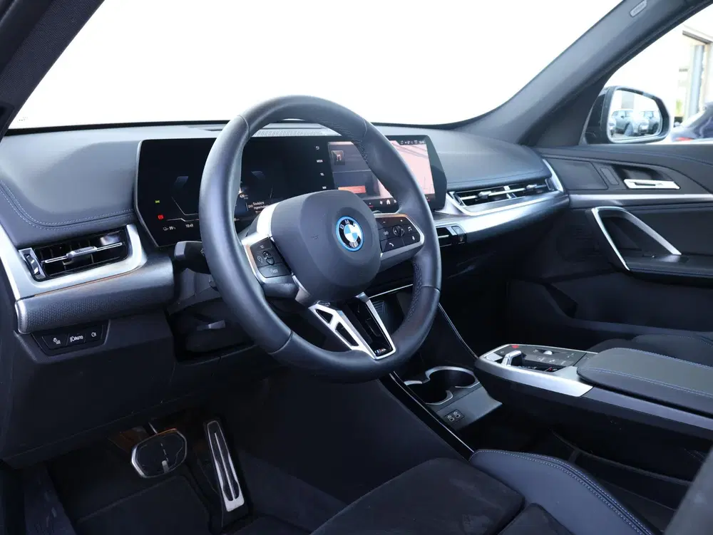 BMW iX1 xDrive30 67 kWh uit 2025, foto 15