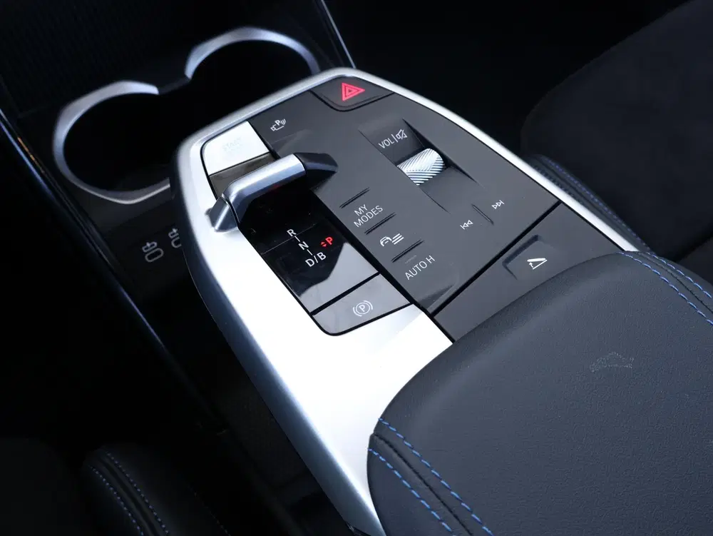 BMW iX1 xDrive30 67 kWh uit 2025, foto 19