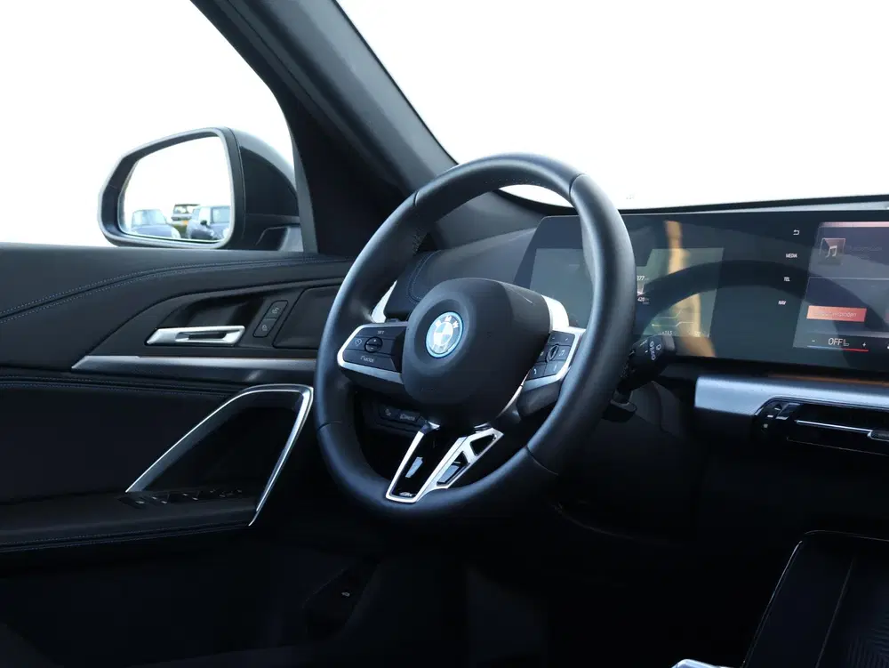 BMW iX1 xDrive30 67 kWh uit 2025, foto 9