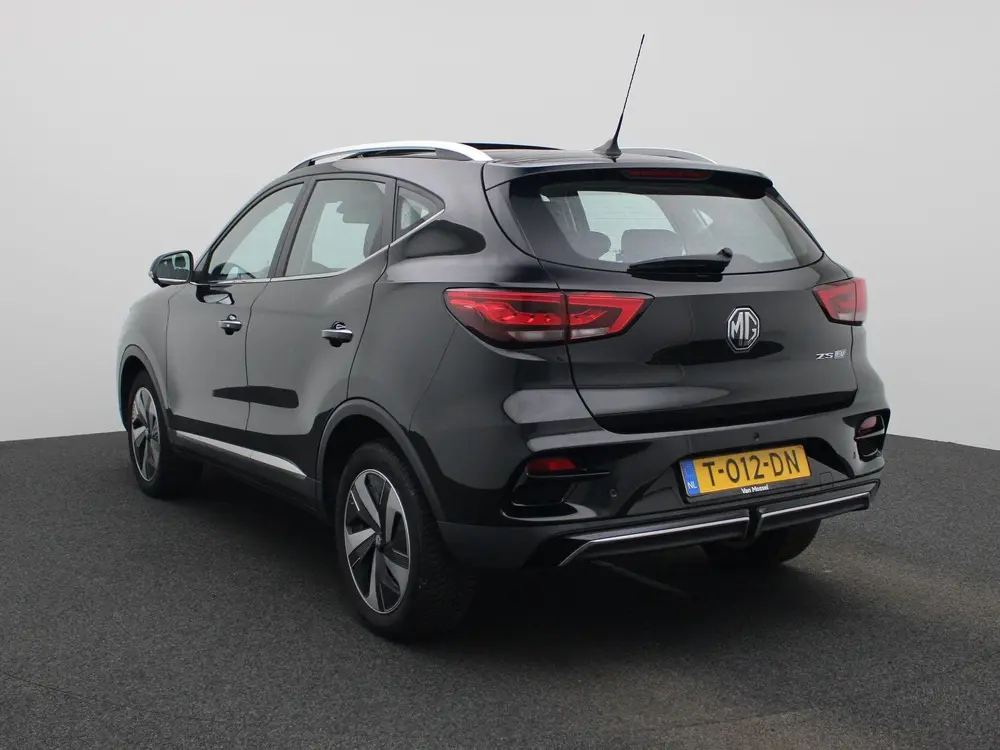 MG ZS Long Range Luxury 70 kWh uit 2023, foto 2