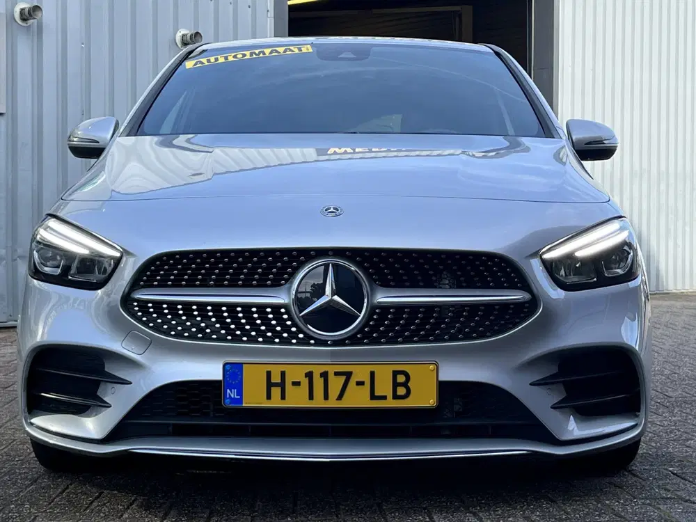 Mercedes-Benz B-Klasse 180 Business Solution AMG uit 2020, foto 10