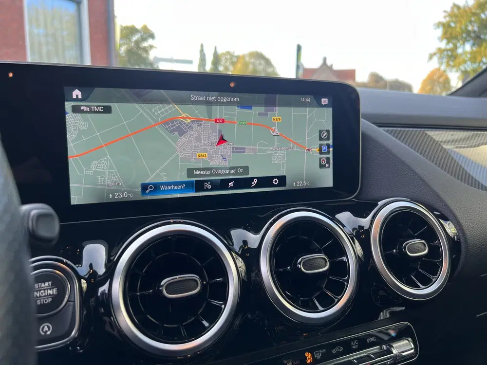 Mercedes-Benz B-Klasse 180 Business Solution AMG uit 2020, foto 20