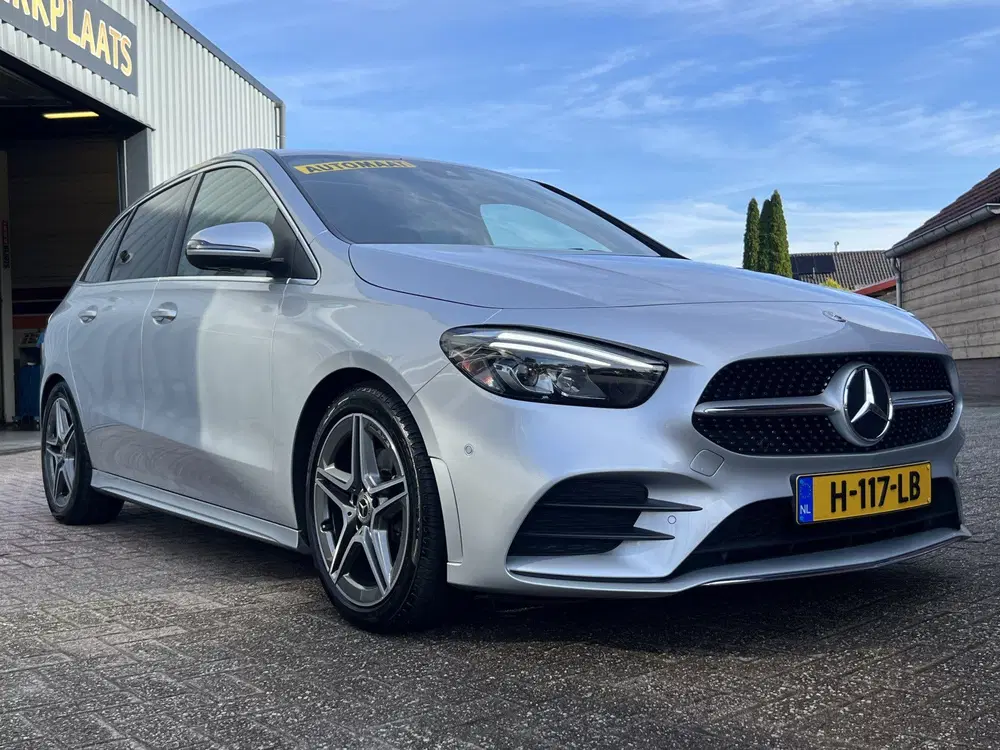 Mercedes-Benz B-Klasse 180 Business Solution AMG uit 2020, foto 9