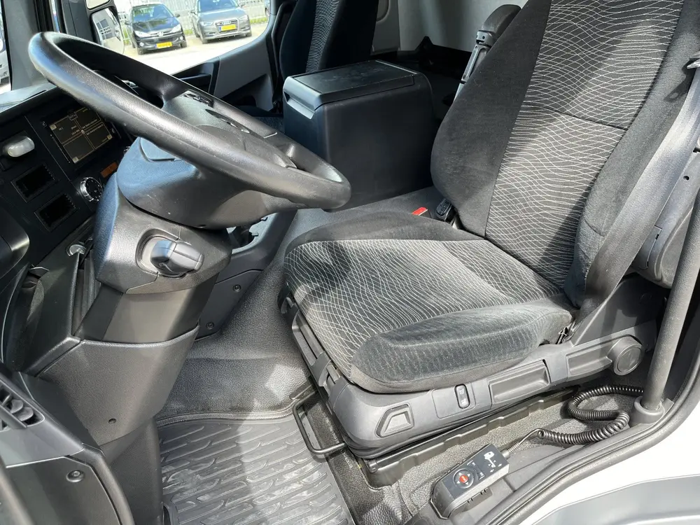 Mercedes-Benz Antos 2546 6X2 Bouwstoffenauto / Open laadbak uit 2019, foto 12