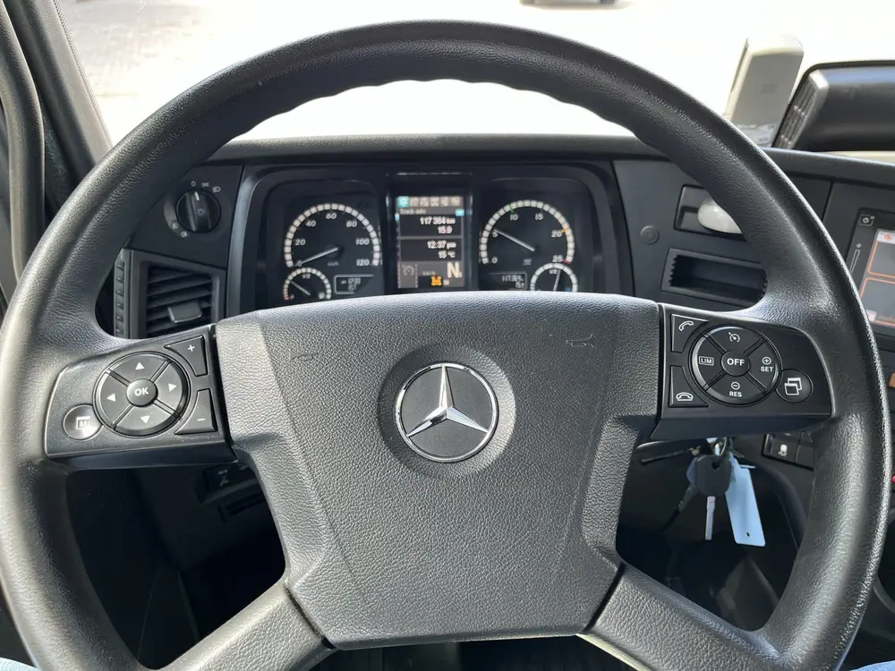 Mercedes-Benz Antos 2546 6X2 Bouwstoffenauto / Open laadbak uit 2019, foto 16