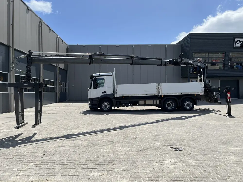 Mercedes-Benz Antos 2546 6X2 Bouwstoffenauto / Open laadbak uit 2019, foto 2