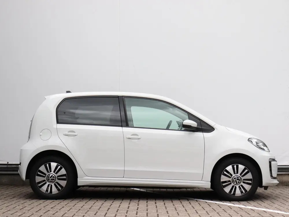 Volkswagen E-Up! | Cruisecontrol | Camera | Sfeerverlichting uit 2021, foto 5