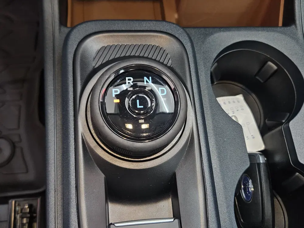 Ford F-150 USA F-150 Maverick 2.0L ECOBOOST LARIAT AWD FX4 uit 2026, foto 20