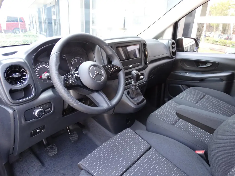 Mercedes-Benz Vito 110 CDI L2 Pro uit 2026, foto 4