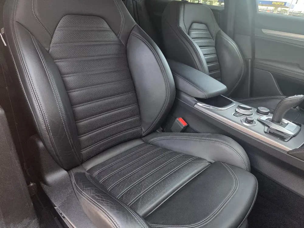 Alfa Romeo Stelvio 2.0 200pk Automaat AWD Sprint | Apple-And uit 2022, foto 6