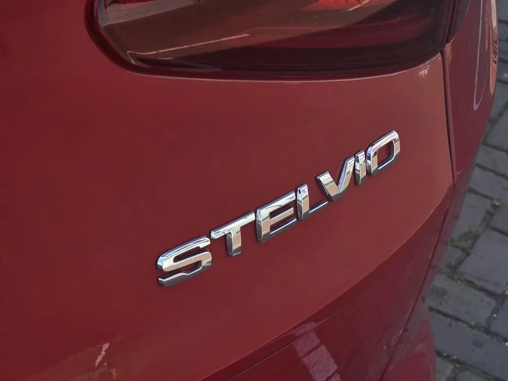 Alfa Romeo Stelvio 2.0 200pk Automaat AWD Sprint | Apple-And uit 2022, foto 9