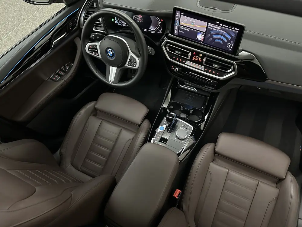 BMW iX3 M-Sport 80 kWh uit 2023, foto 4
