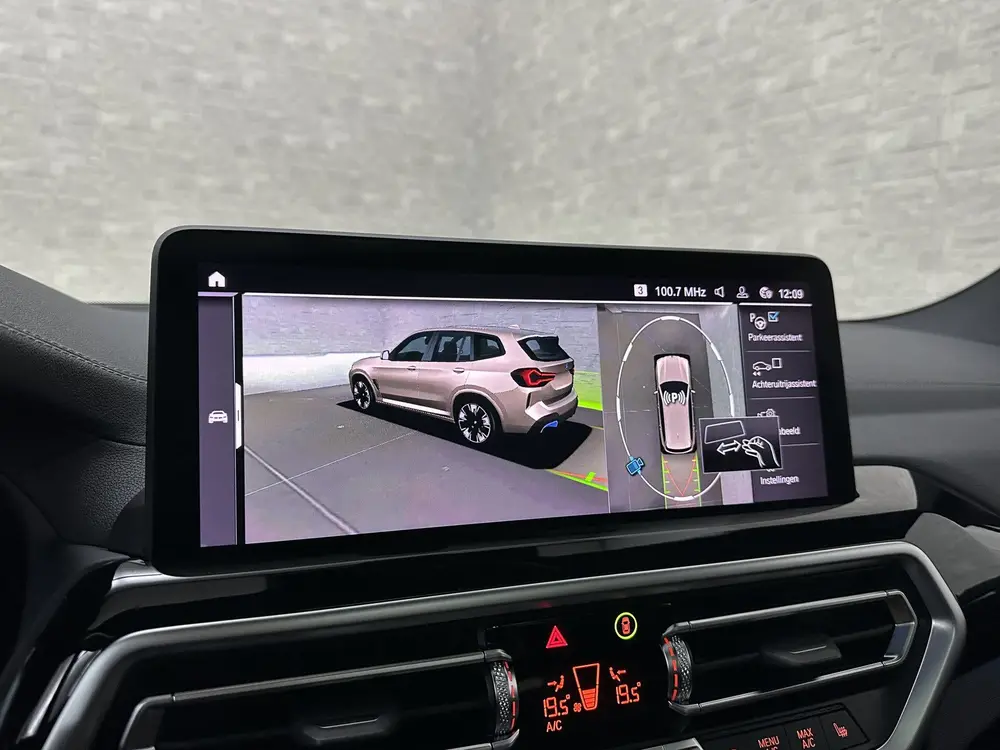 BMW iX3 M-Sport 80 kWh uit 2023, foto 8